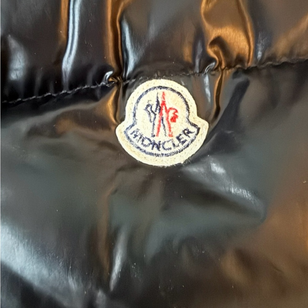 Worn Once Like New Moncler Black Puffy Down Quilted Vest Men’s 6 - Picture 6 of 9